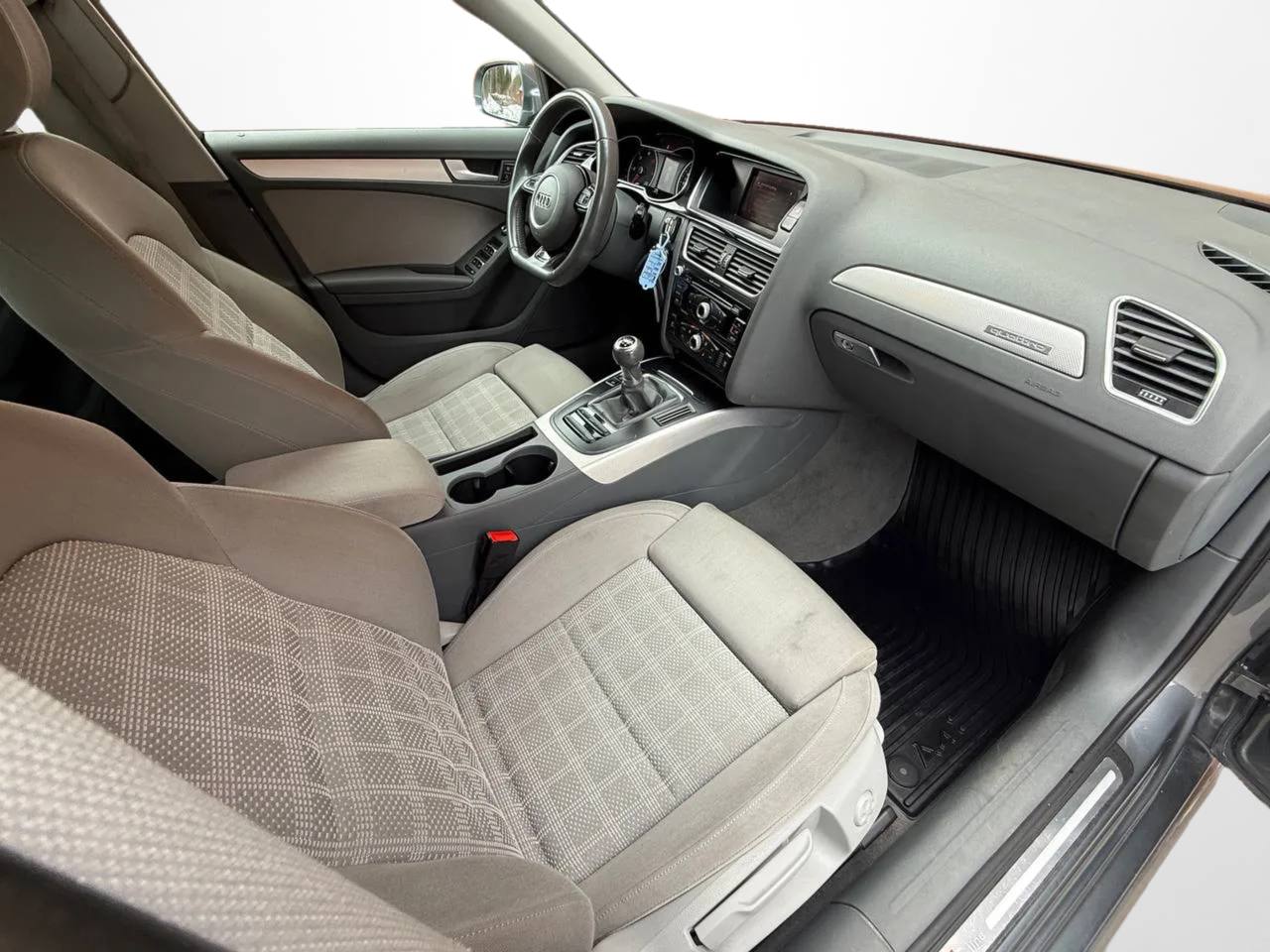 Audi A4 Avant 2.0 TDI DPF quattro Sport Edition S-Line 1Bruk 2,95%