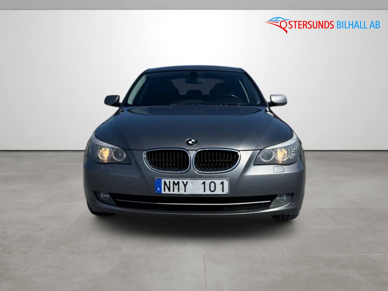 BMW 520 i Sedan Ny Servad M-värm