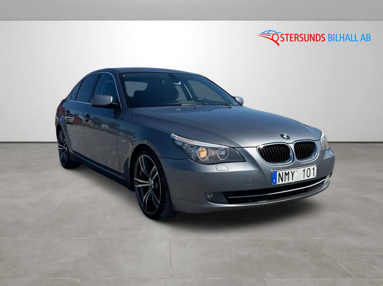 BMW 520 i Sedan Ny Servad M-värm