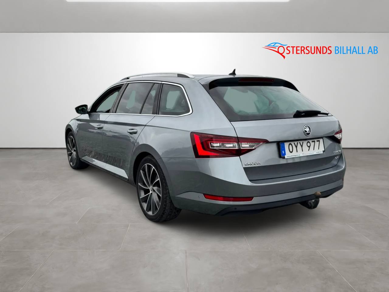 Skoda Superb Kombi 2.0 TDI 4x4 L&K D-värm Navi Drag