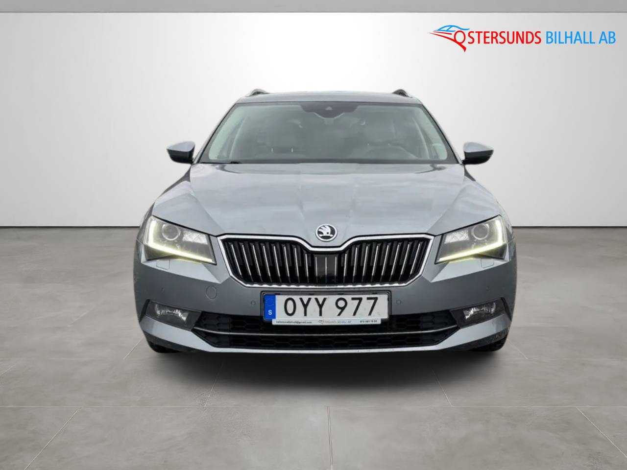 Skoda Superb Kombi 2.0 TDI 4x4 L&K D-värm Navi Drag