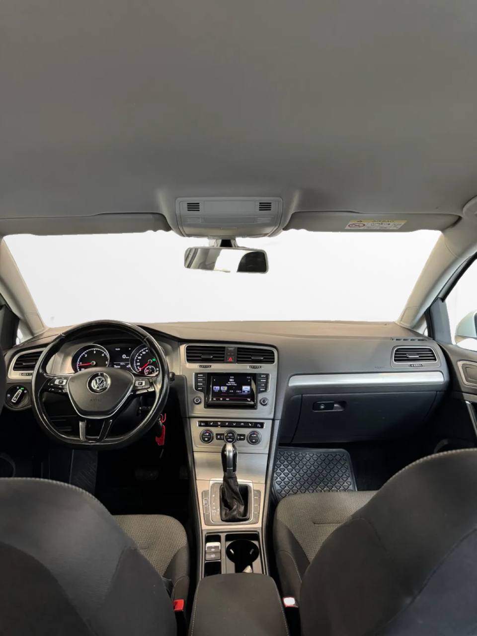 Volkswagen Golf Sportscombi 1.6 TDI Masters D-värm Ny Kamrem