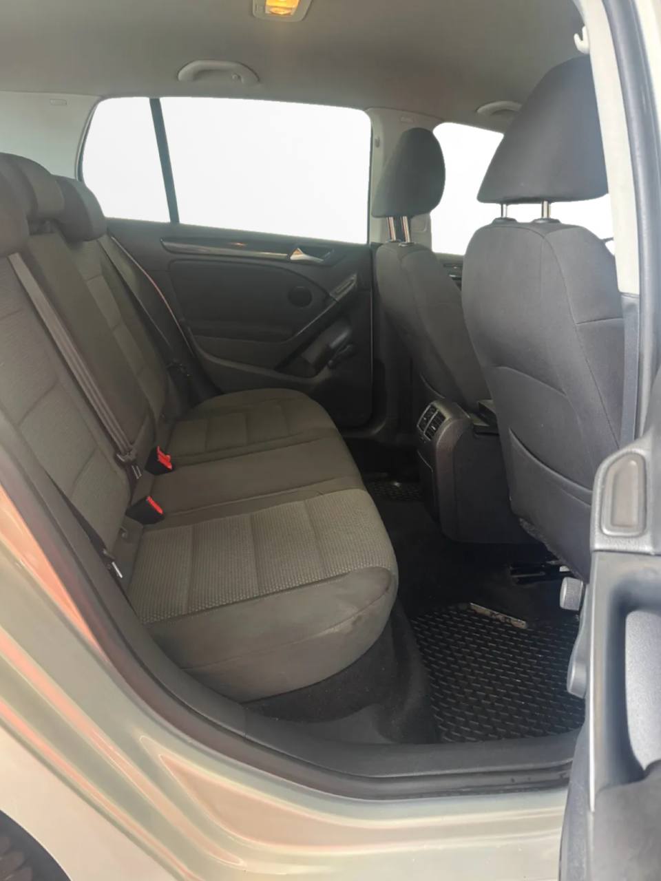Volkswagen Golf 5-dörrar 1.6 Ny Kamrem M-Värm 1 Brukare