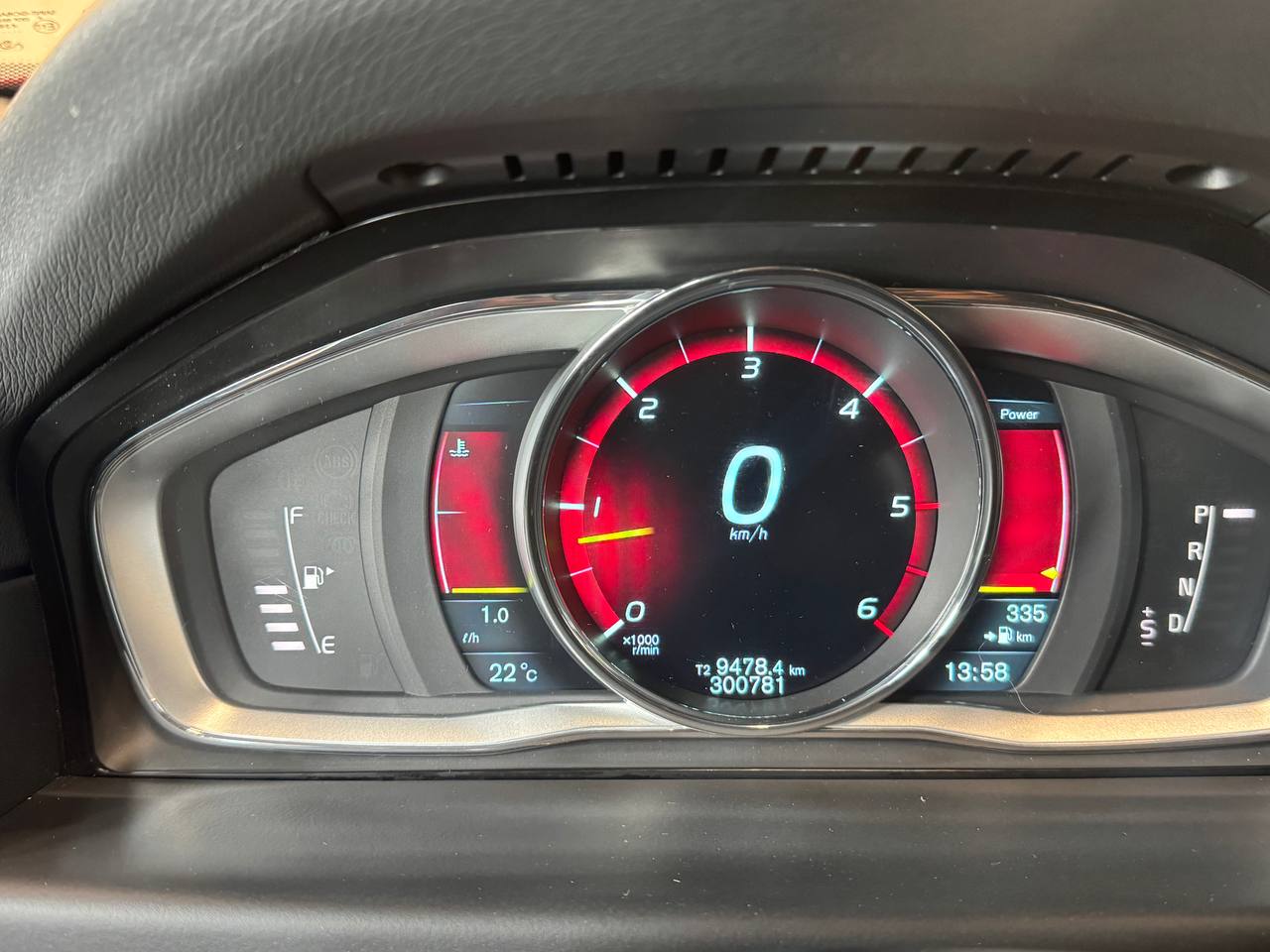 Volvo V70 D4 AWD Geartronic Momentum D-värm Drag