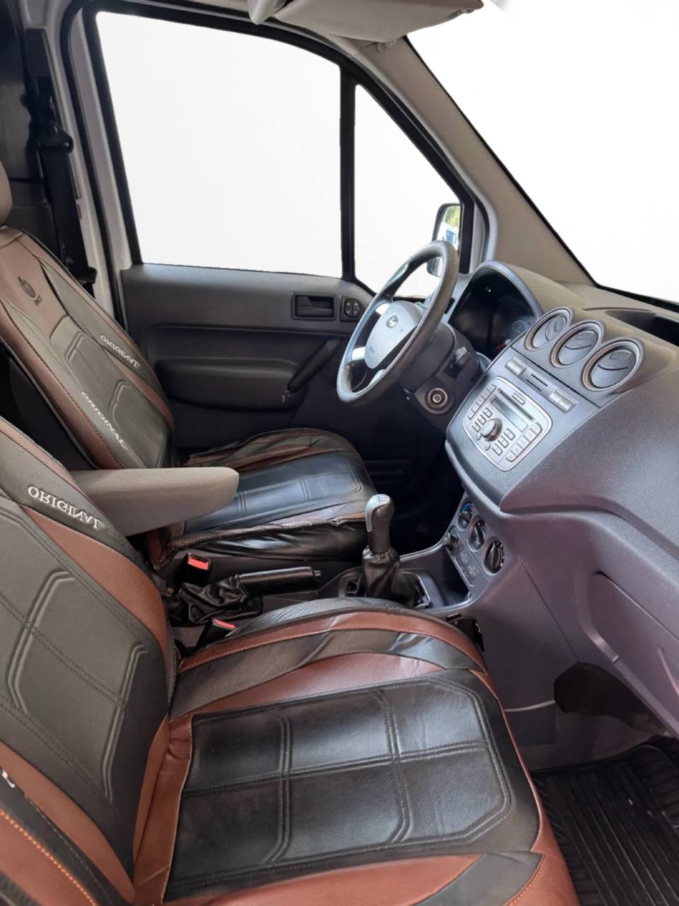 Ford transit Connect T230 LWB 1.8 TDCi M-värm Ny Servad