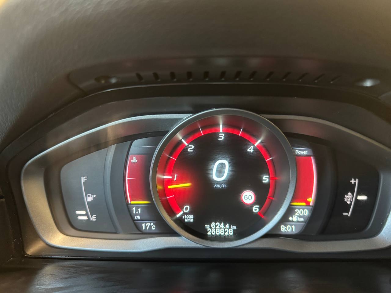 Volvo XC70 D4 AWD Momentum D-värm M-värm Drag