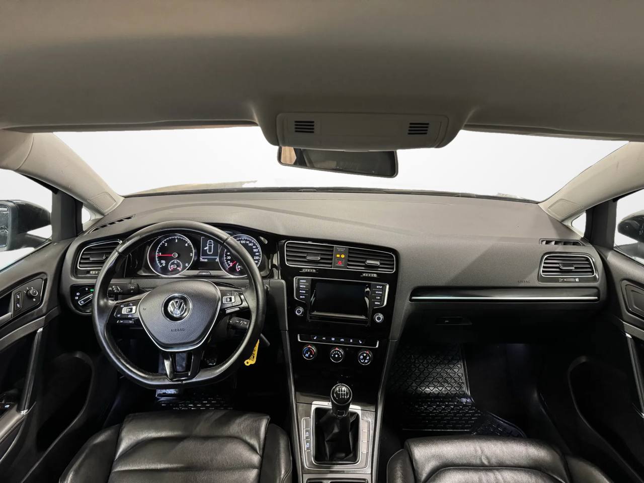 Volkswagen Golf Sportscombi 2.0 TDI 4M GT D-värm Ny Kamrem