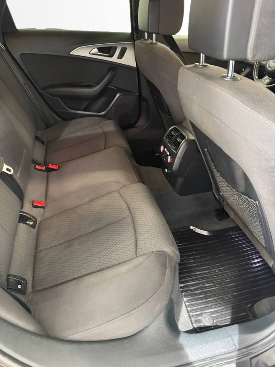 Audi A6 Avant 3.0 TDI V6 DPF quattro S Tronic D-värm Drag