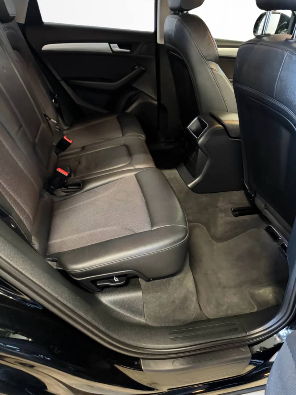 Audi Q5 2.0 TDI DPF quattro Design D-värm M-värm