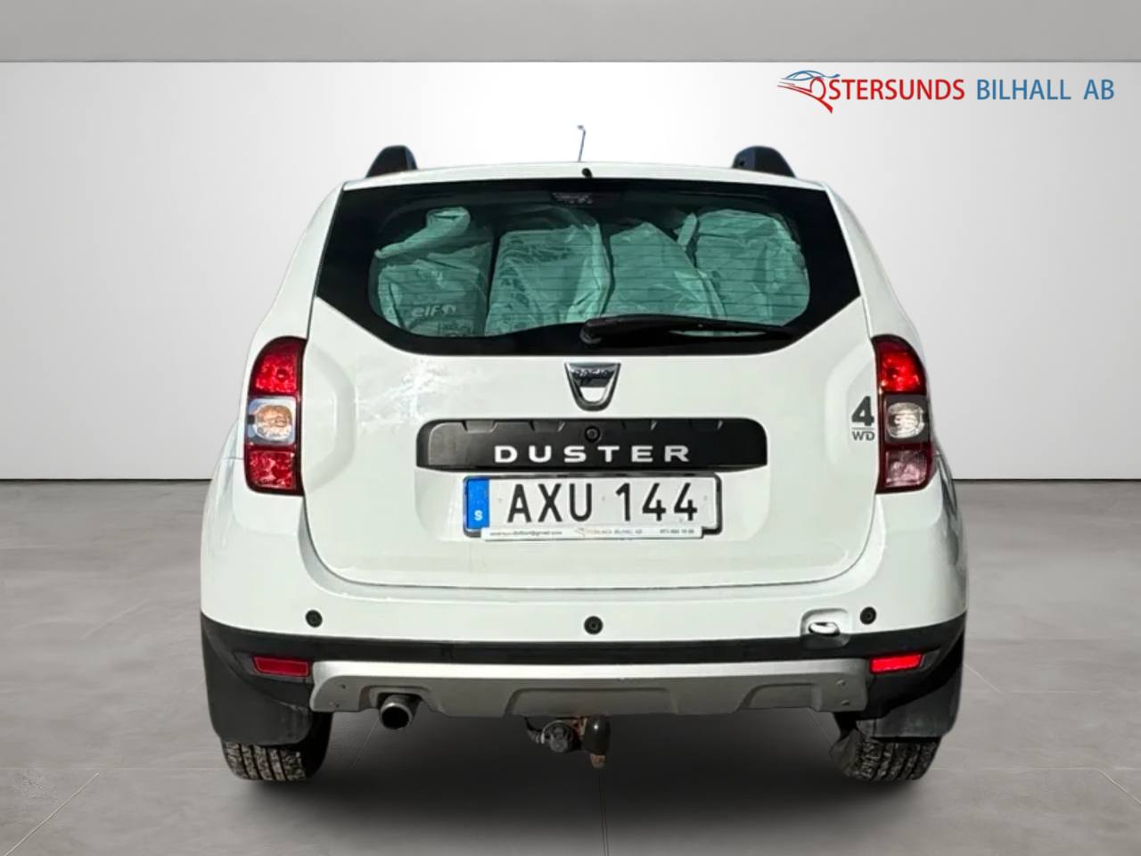 Dacia Duster 1.5 dCi 4x4 D-värm Drag Ny Servad