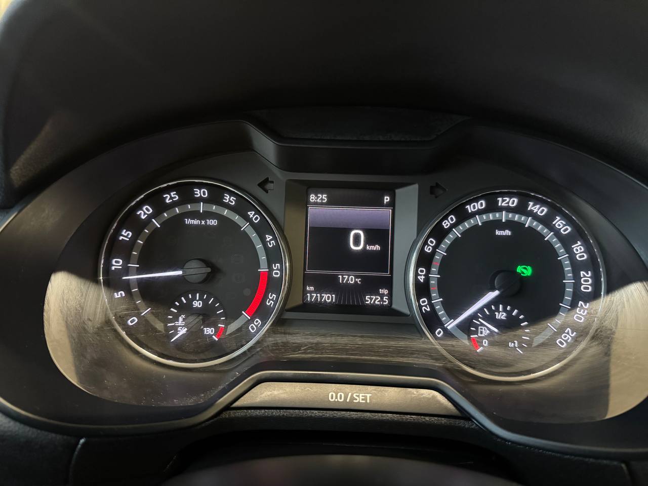 Skoda Octavia Scout 2.0 TDI 4x4 D-värm Drag 2 Brukare