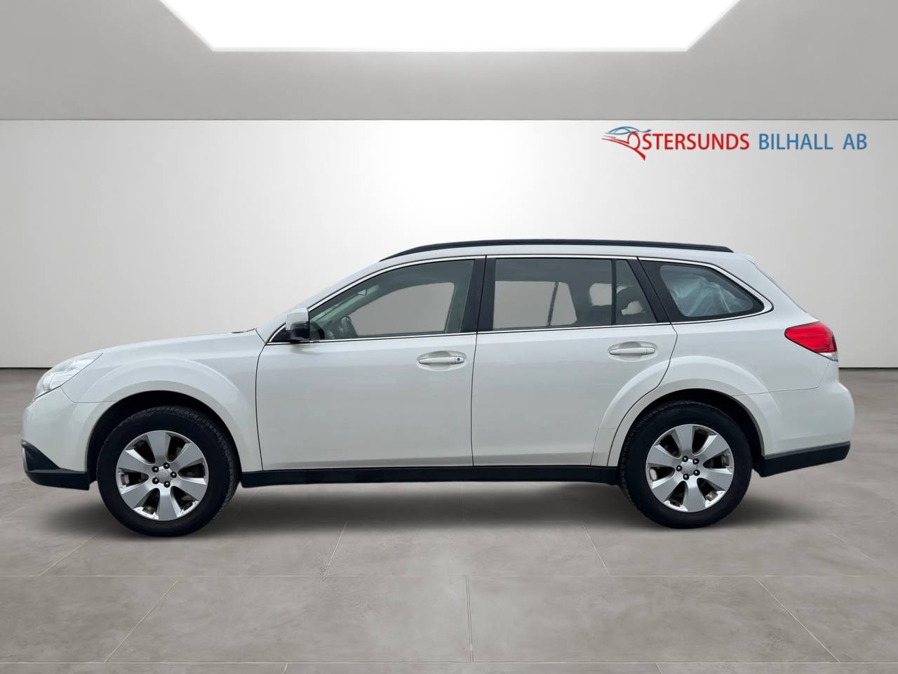 Subaru Outback 2.5 4WD Lineartronic Business Ny Kamrem 2 Bru