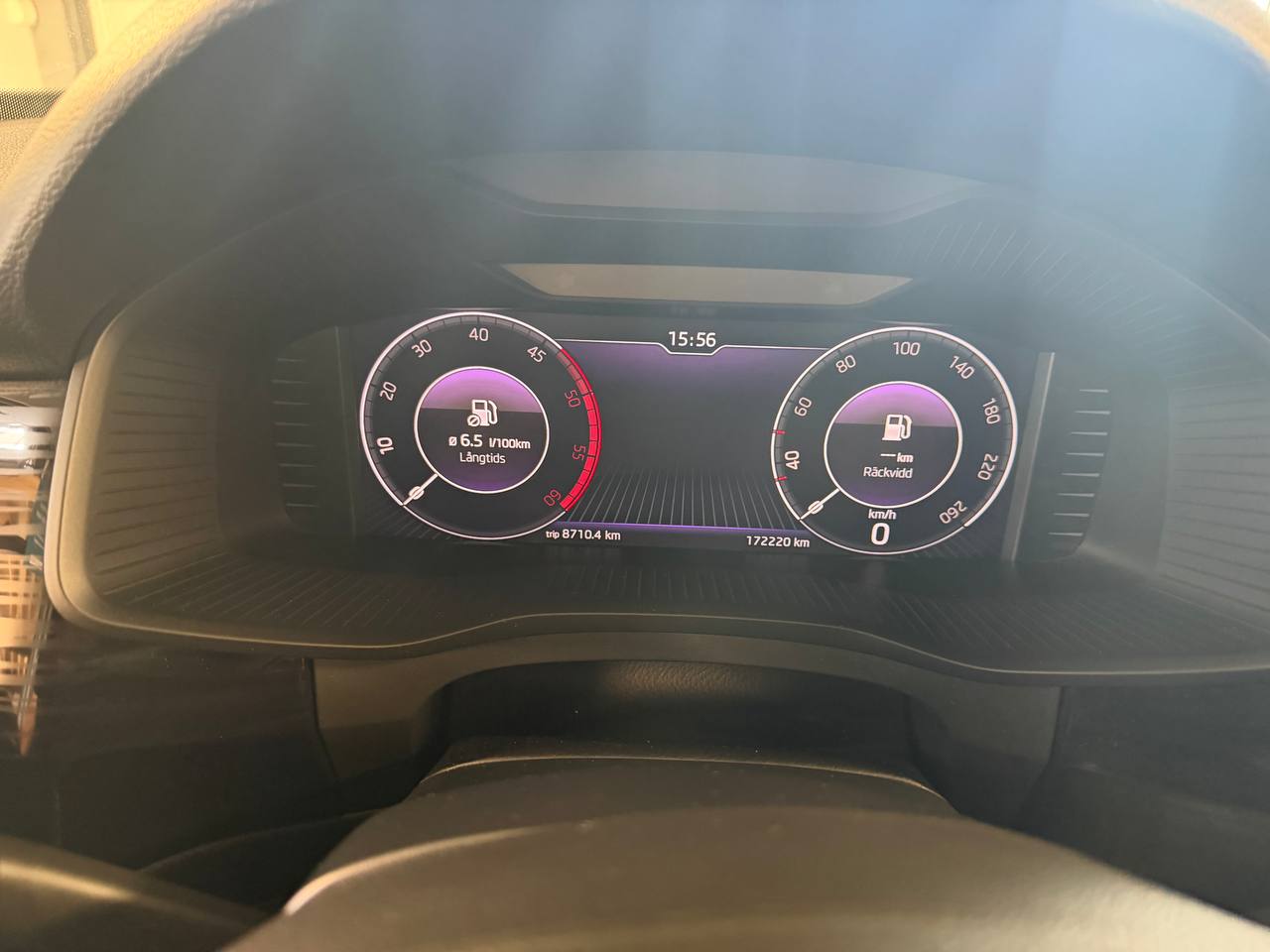 Skoda Kodiaq 2.0 TDI SCR 4x4 Businessline Cockpit D-värm 1 Brukare