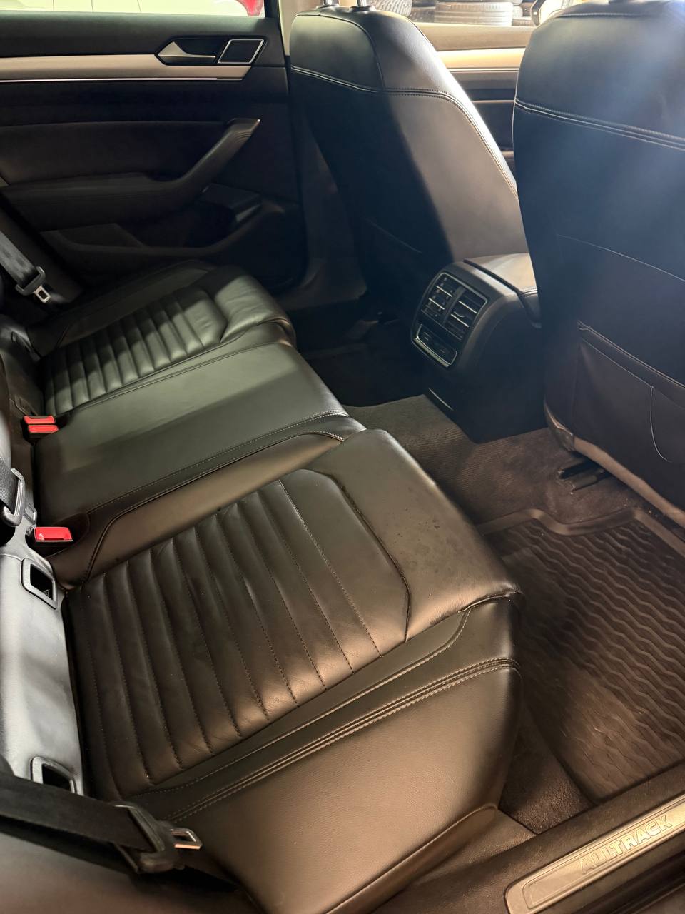 Volkswagen Passat Alltrack 2.0 TDI DPF 4Motion Alltrack Cockpit Navi D-värm 240hk