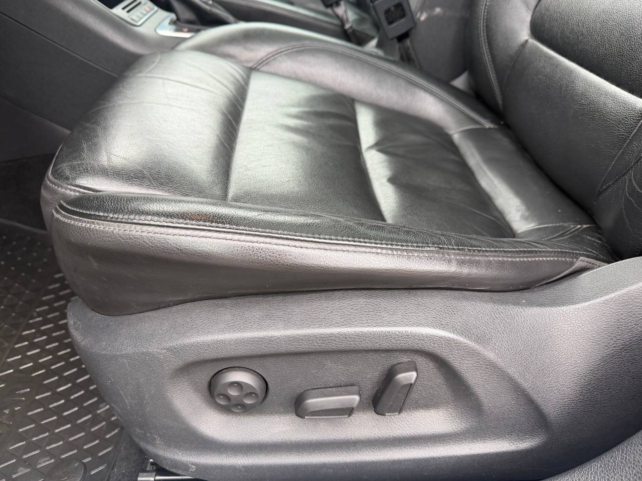 Volkswagen Tiguan 2.0 TDI 4Motion Sport & Style D-värm Pano 1bruk Drag