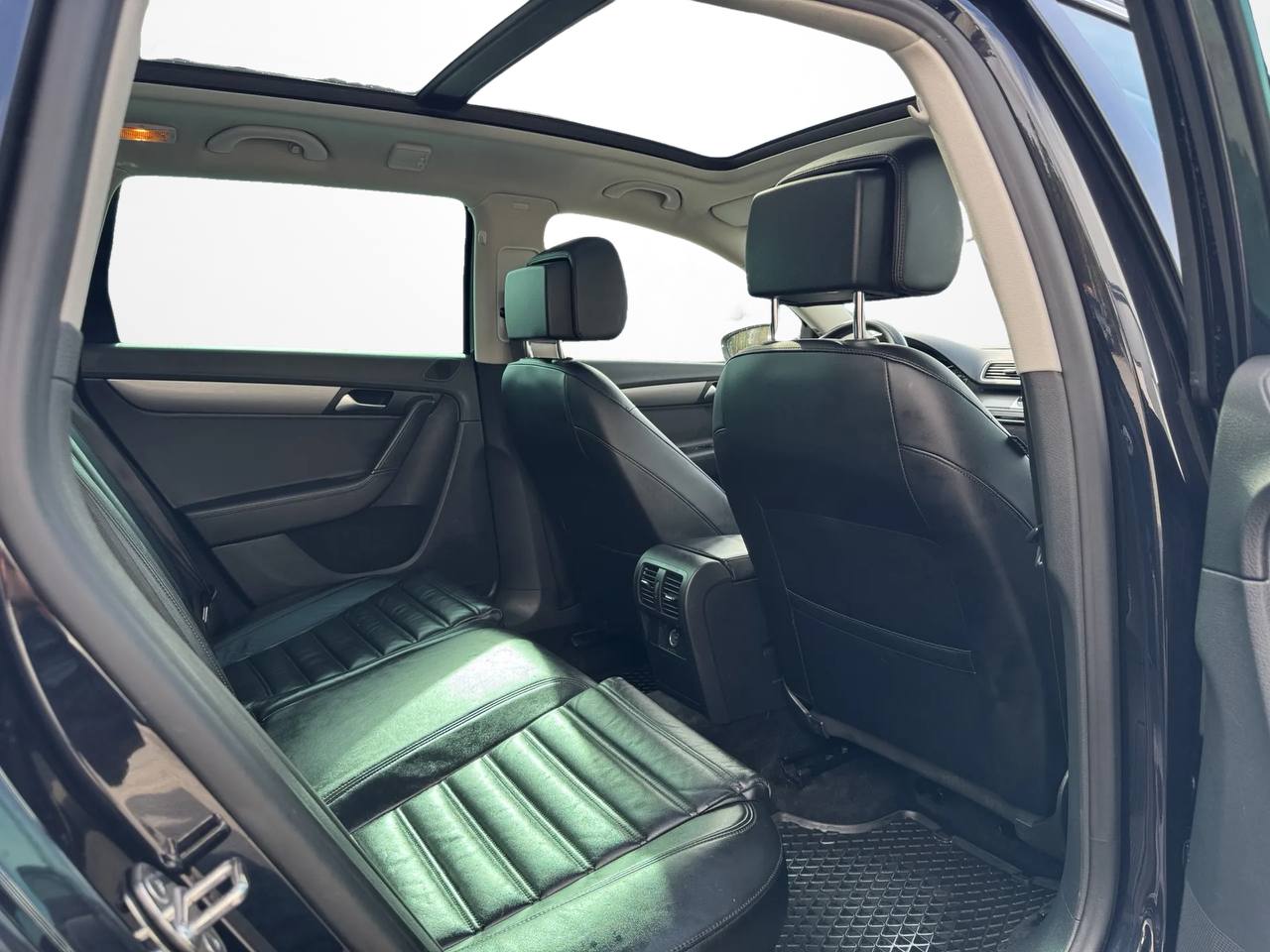 Volkswagen Passat 2.0 TDI 4M GT R-Line D-värm Pano 2,95%