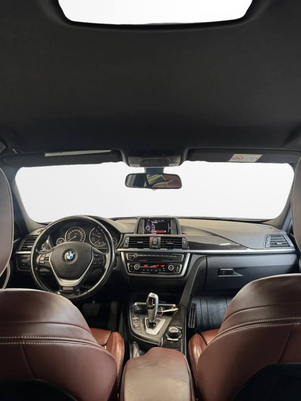 BMW 320 d xDrive Touring Luxury Line M-värm 2 Brukare Drag