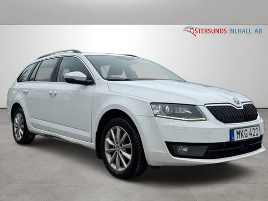 Skoda Octavia Kombi 1.6 TDI 4x4 D-Värm M-värm Ny Kamrem