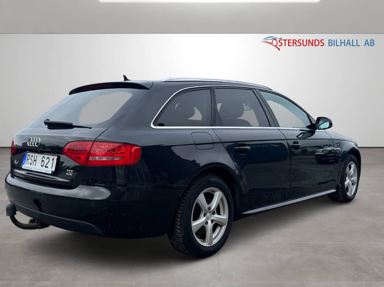 Audi A4 Avant 2.0 TDI DPF quattro Navi B&O Ny Kamrem M-värm