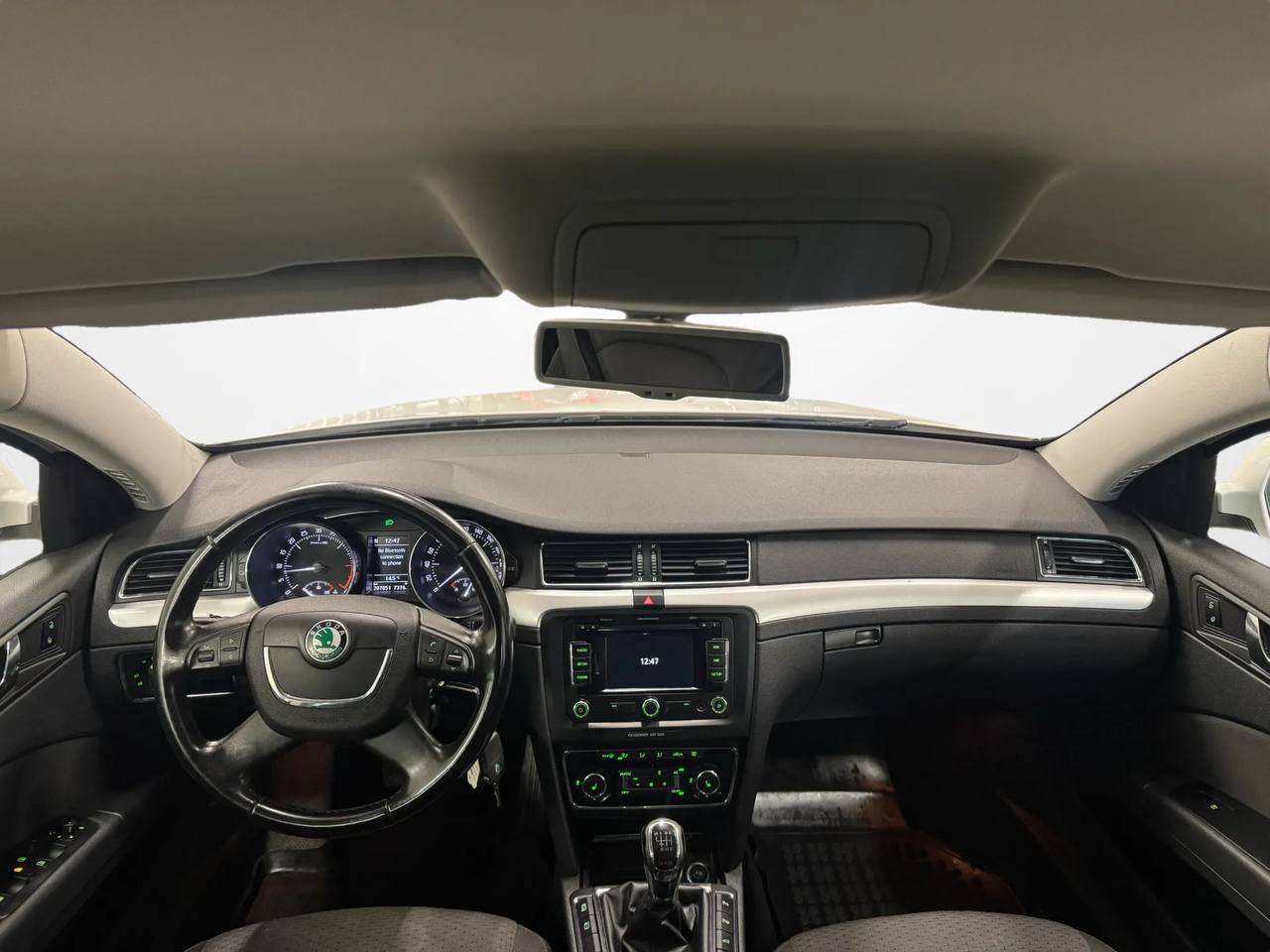 Skoda Superb Kombi 2.0 TDI 4x4 Elegance D-värm Navi Drag