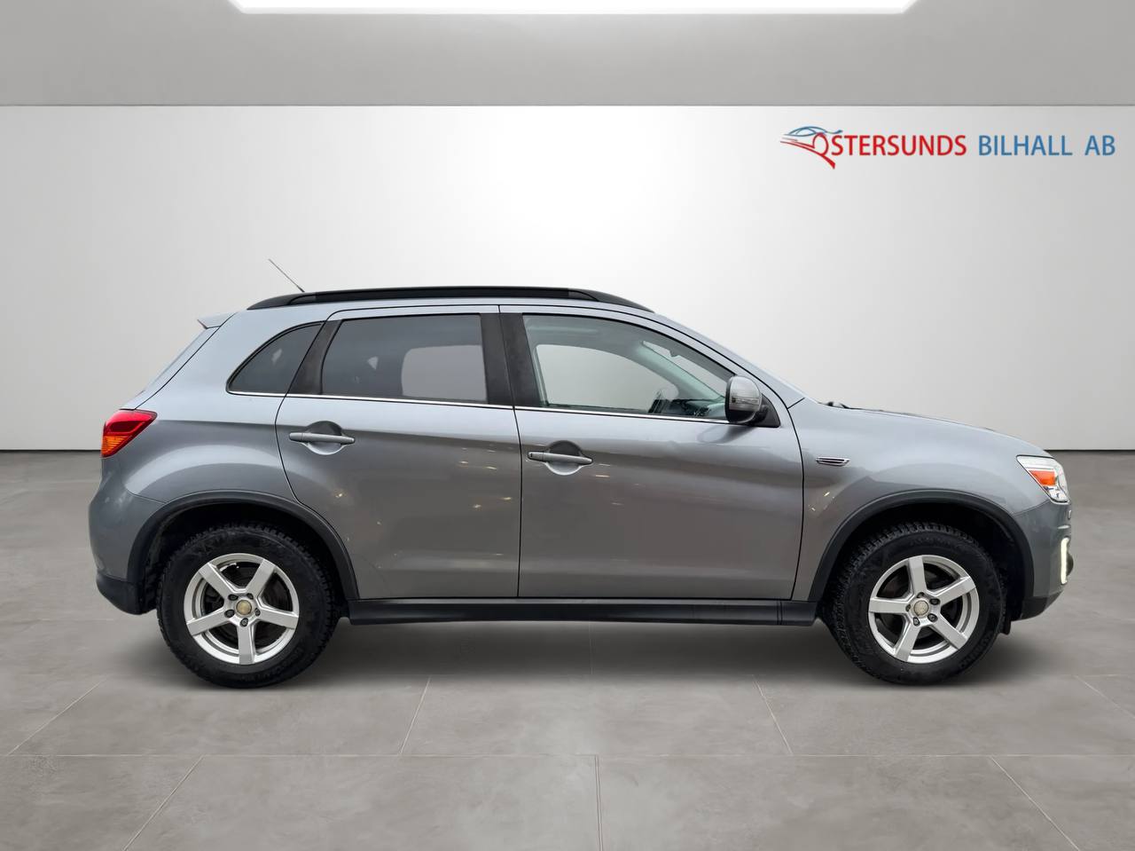 Mitsubishi ASX 2.2 Di-D 4WD Business Plus Pano Navi Drag