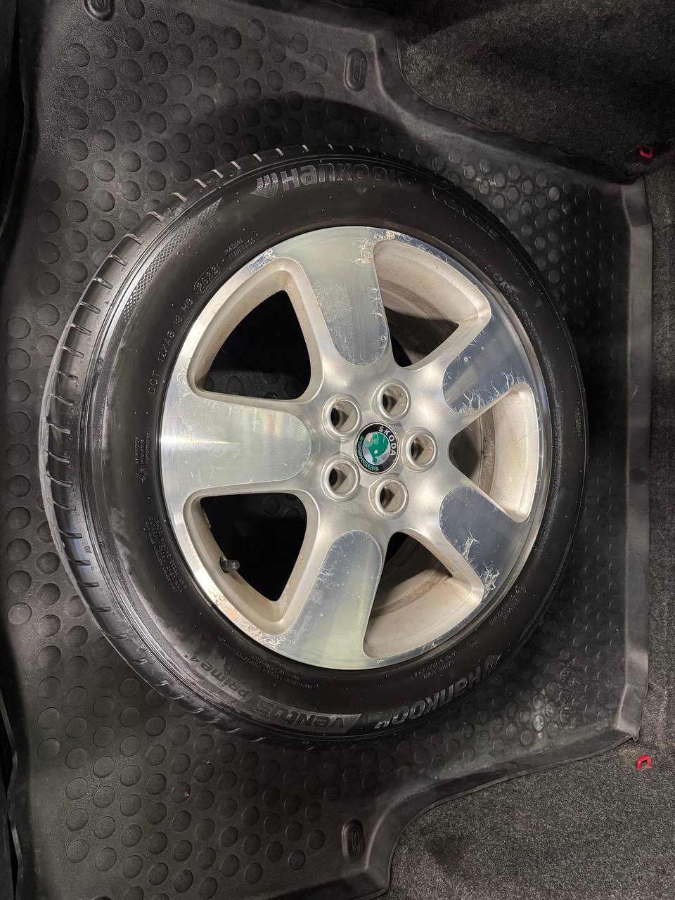 Skoda Octavia Scout 2.0 TDI DPF 4X4 Scout Ny Kamrem Drag