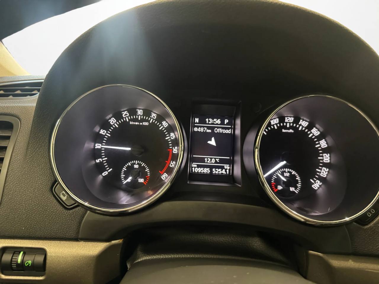 Skoda Yeti Outdoor 2.0 TDI 4x4 1 Brukare D-värm Navi