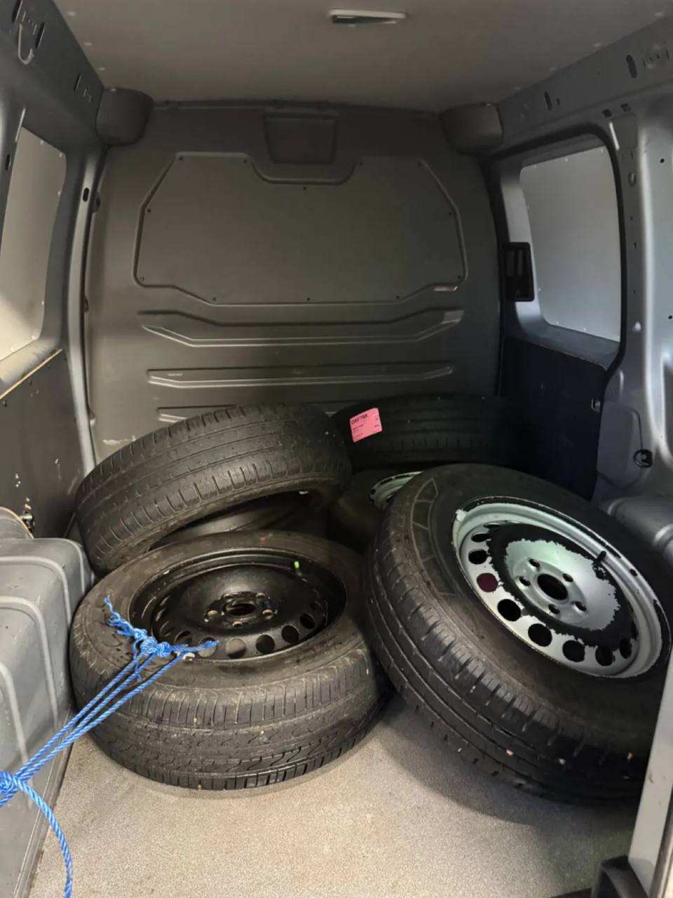 Volkswagen Caddy Van 2.0 TDI 4Motion Moms D-Värm M-värm Drag