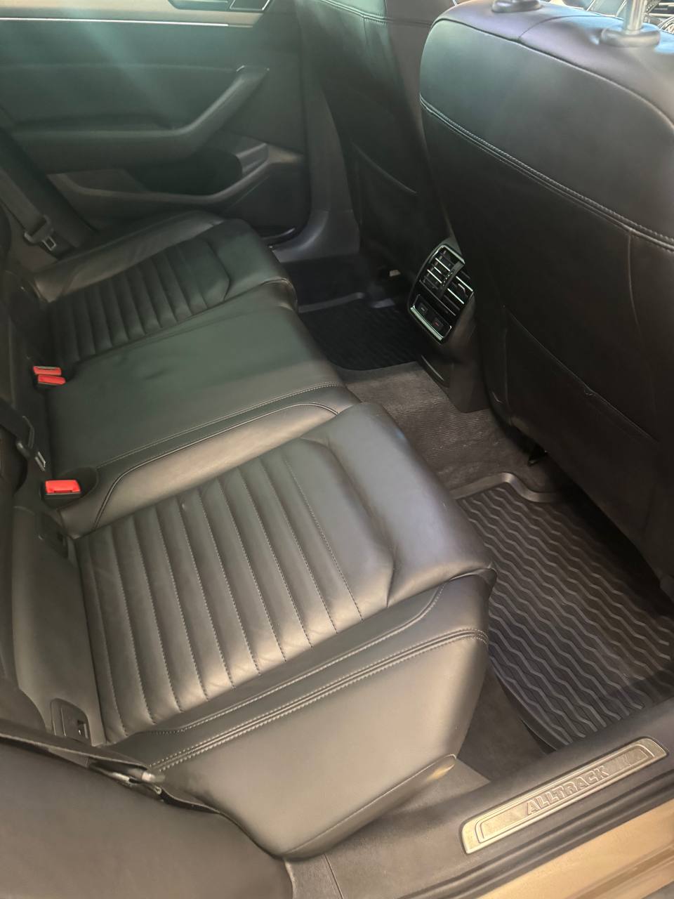 Volkswagen Passat Alltrack 2.0 TDI DPF SCR BMT 4Motion D-värm