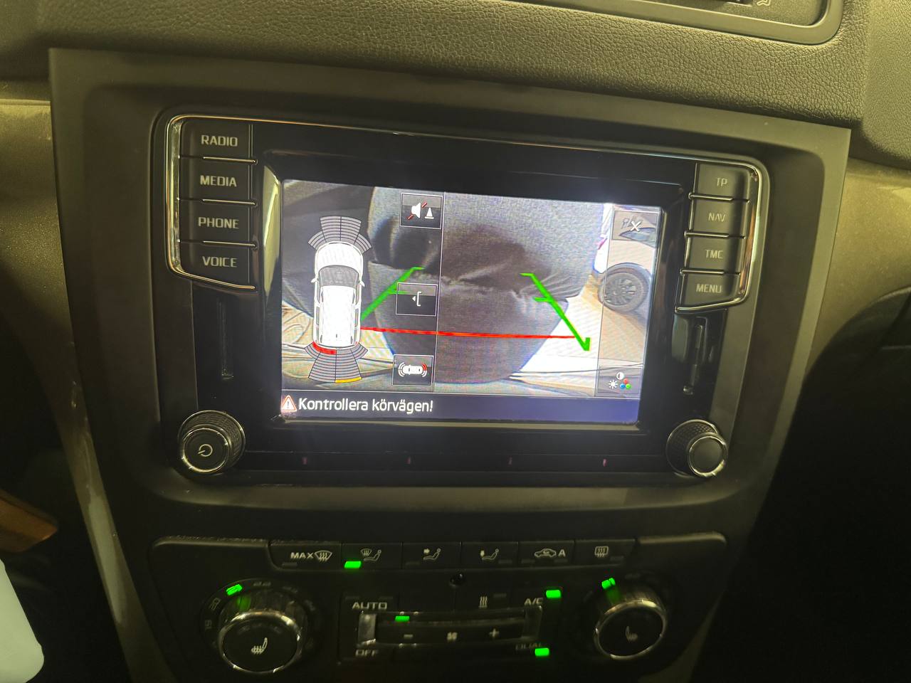 Skoda Yeti Outdoor 2.0 TDI DPF 4x4 D-Värm Navi Drag 1 Brukare