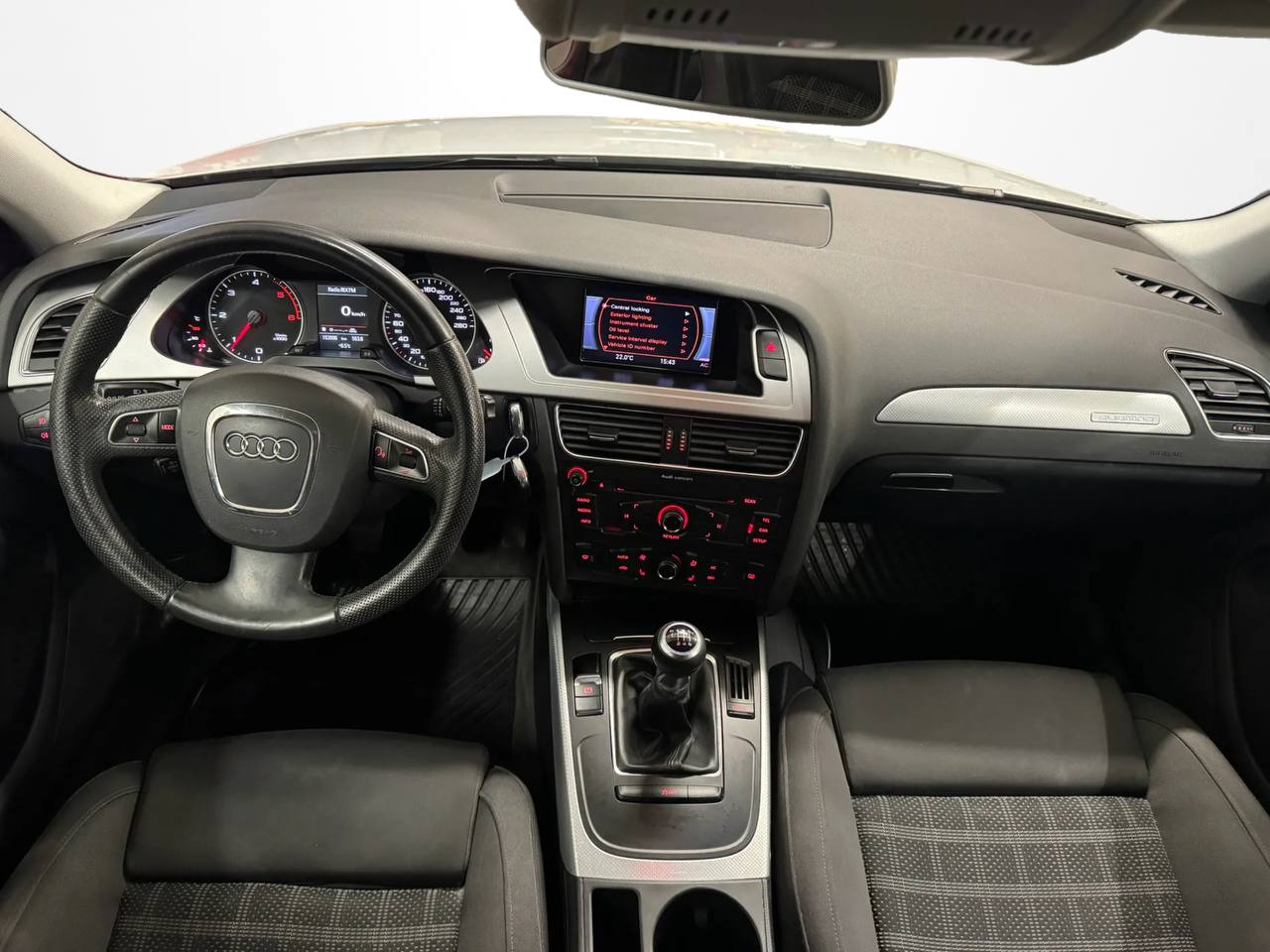 Audi A4 Avant 2.0 TDI DPF quattro M-Värm 1 Brukare