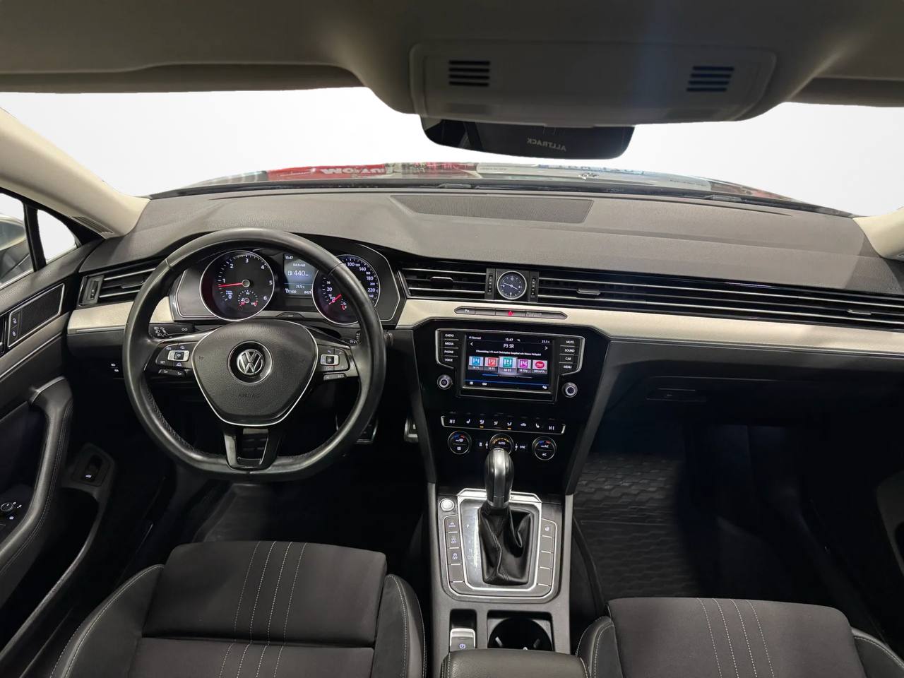 Volkswagen Passat Alltrack 2.0 TDI DPF SCR BMT 4Motion D-värm Drag