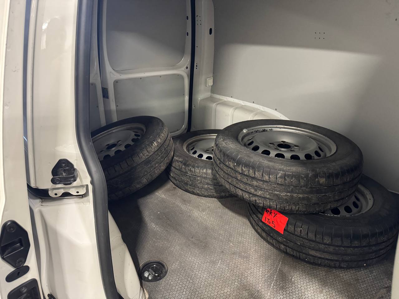 Volkswagen Caddy Van 2.0 TDI BMT 4Motion D-Värm Drag M-Värm