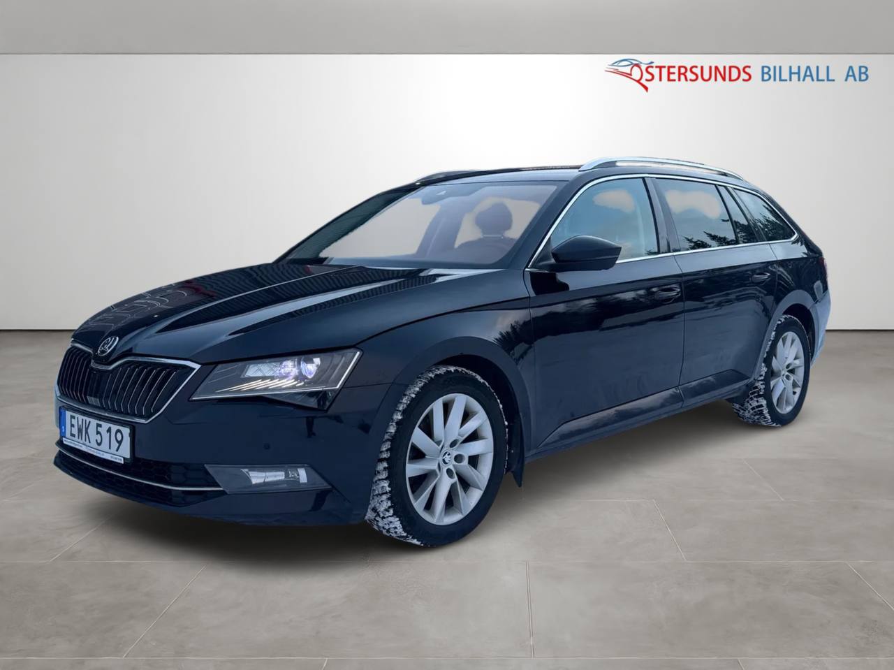 Skoda Superb Kombi 2.0 TDI 4x4 SCR Businessline, D-Värm 2 Brukare