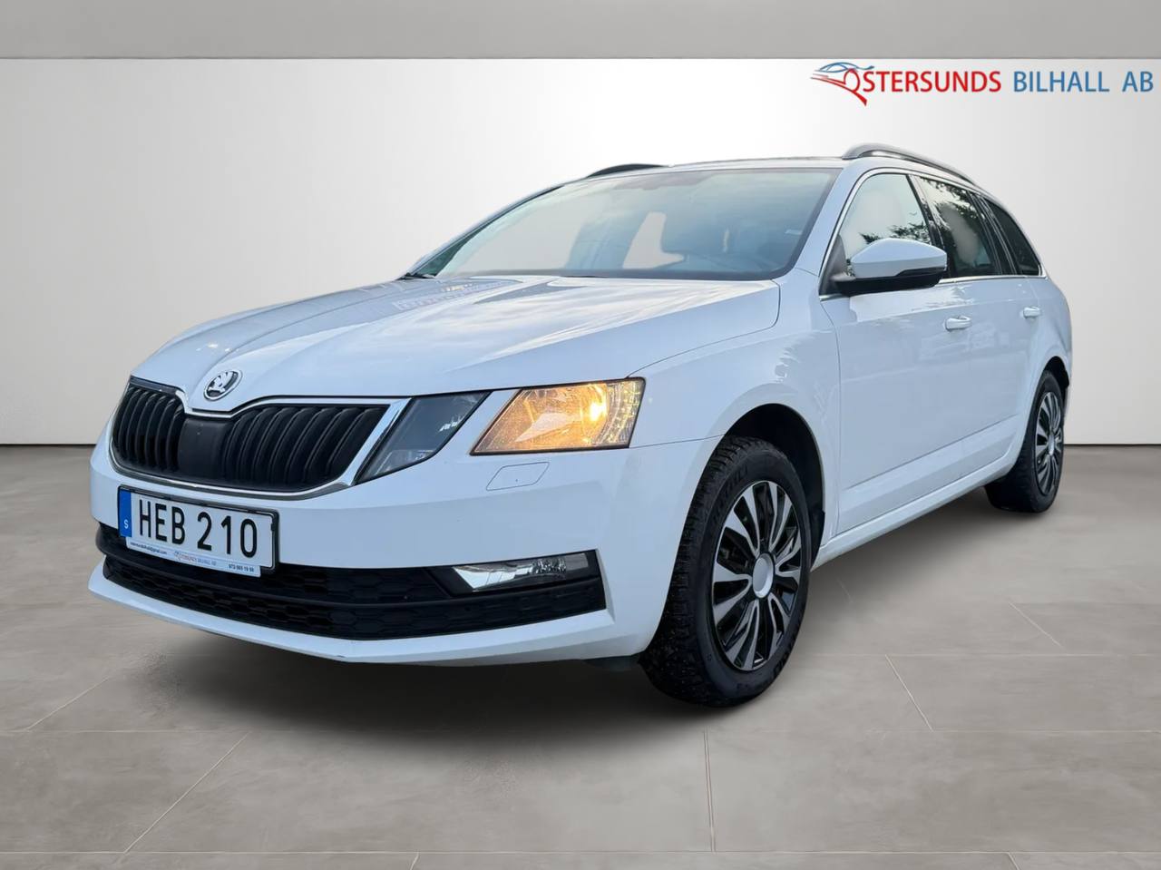Skoda Octavia Kombi 2.0 TDI SCR 4x4 Ambition D-Värm Drag