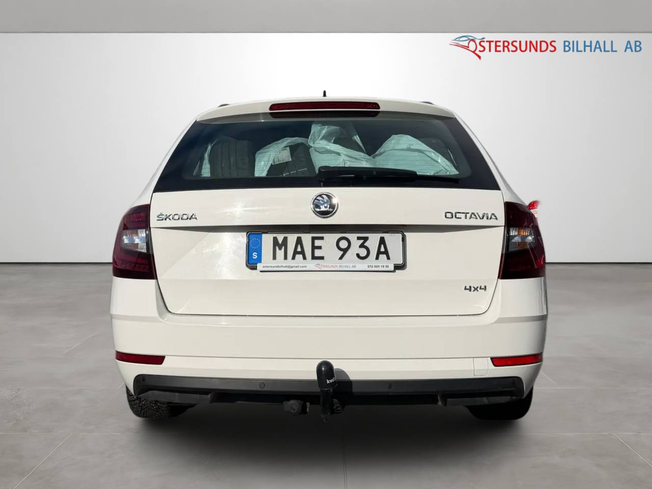 Skoda Octavia Kombi 2.0 TDI SCR 4x4 Ambition D-Värm 1 Brukare Drag