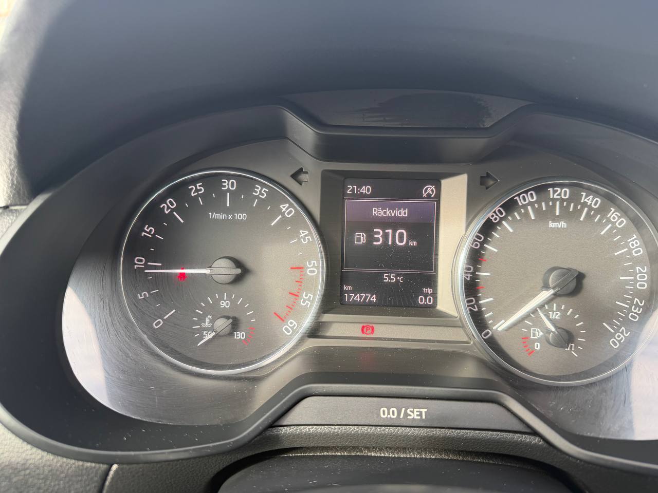 Skoda Octavia Kombi 1.6 TDI 4x4 Ambition D-Värm Drag Ny Kamrem
