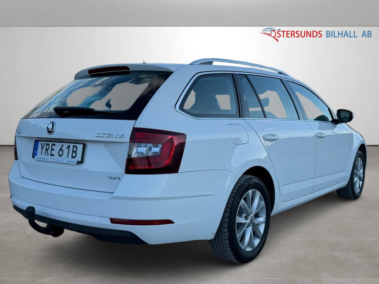 Skoda Octavia Kombi 2.0 TDI SCR 4x4 Style D-Värm M-Värm Drag