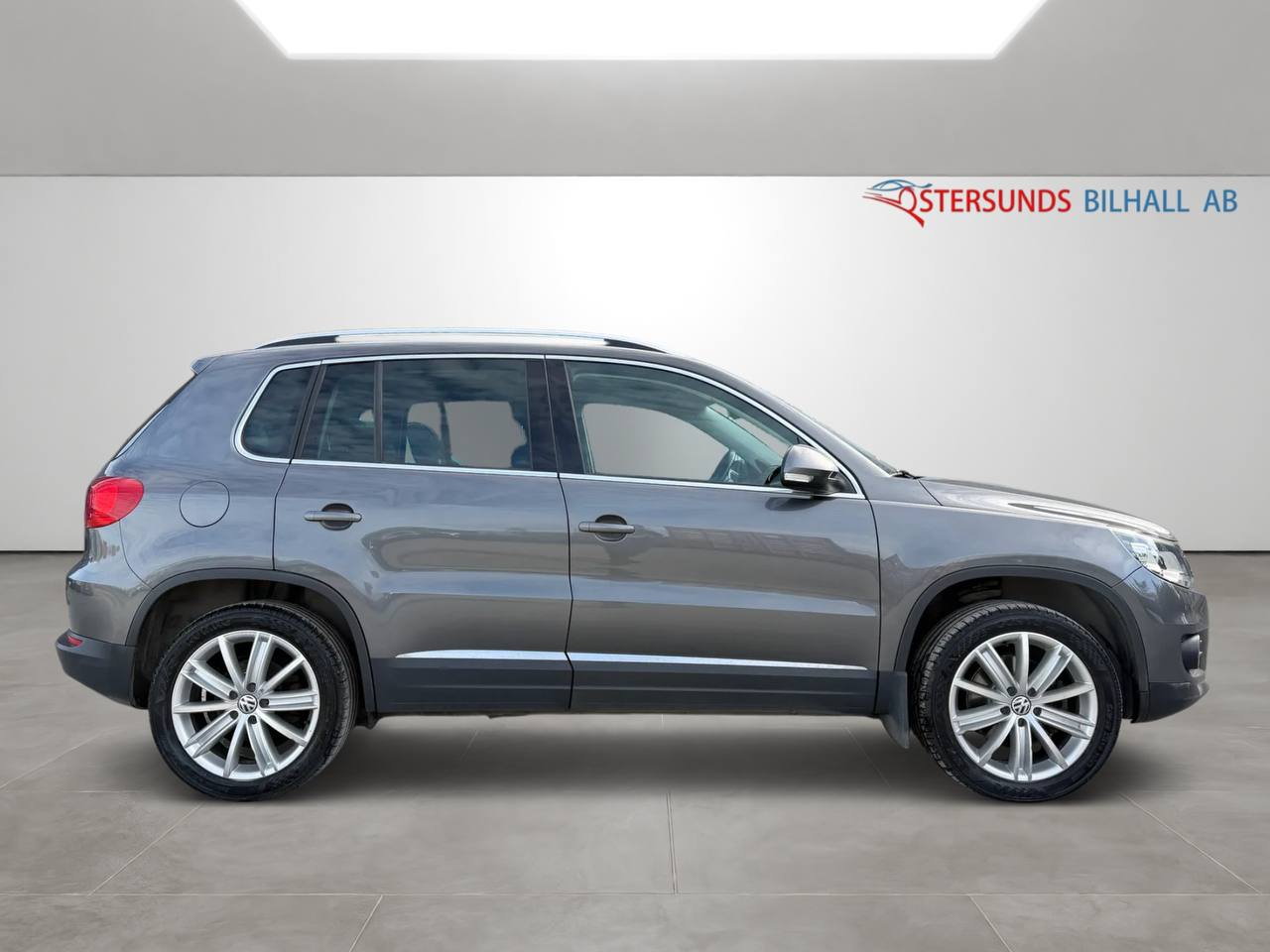 Volkswagen Tiguan 2.0 TDI DPF BMT 4M Pano D-värm 2Brukare Drag