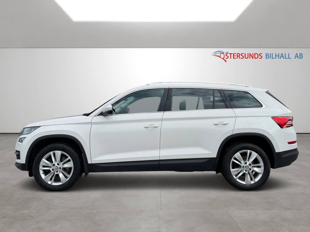 Skoda Kodiaq 2.0 TDI SCR 4x4 Businessline Cockpit D-värm 1 Brukare