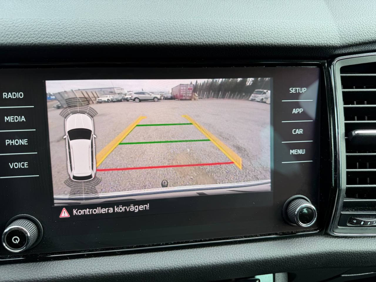 Skoda Kodiaq 2.0 TDI SCR 4x4 Businessline Cockpit D-värm 1 Brukare