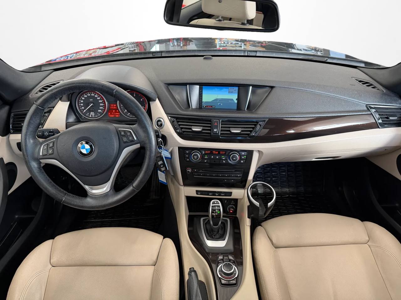 BMW X1 xDrive18d Steptronic xLine D-värm Pano Navi 1Brukare