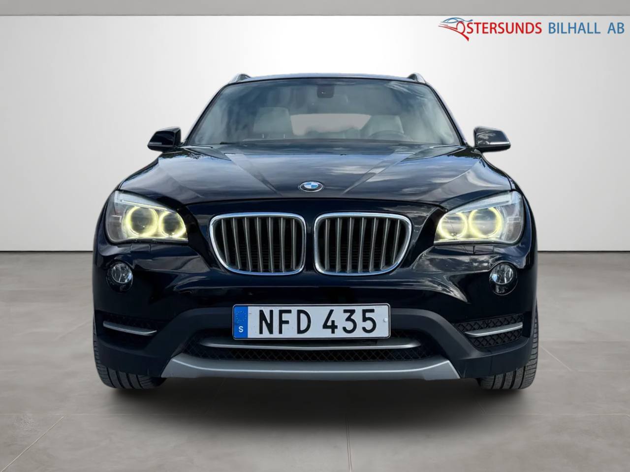 BMW X1 xDrive18d Steptronic xLine D-värm Pano Navi 1Brukare