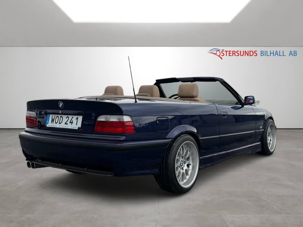 BMW 320 i Convertible