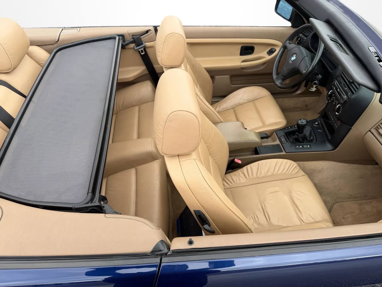 BMW 320 i Convertible