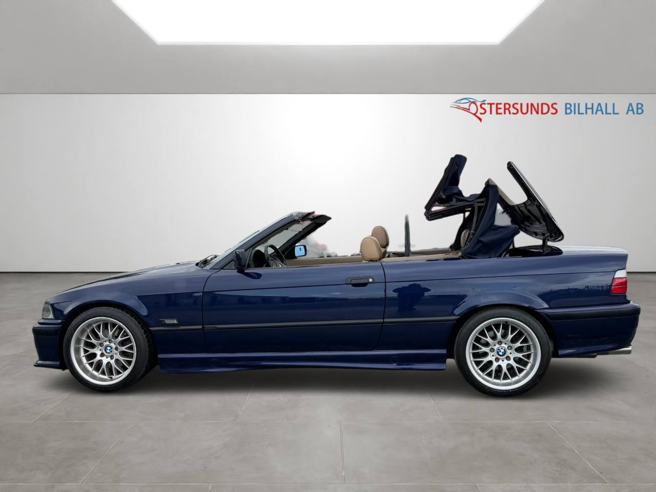 BMW 320 i Convertible