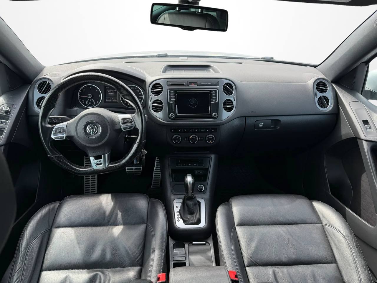 Volkswagen Tiguan 2.0 TDI DPF 4Motion Pano D-Värm R-Line