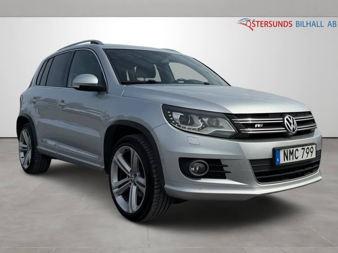Volkswagen Tiguan 2.0 TDI DPF 4Motion Pano D-Värm R-Line