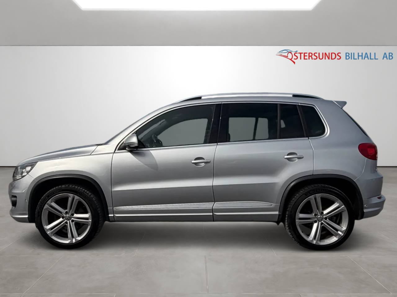 Volkswagen Tiguan 2.0 TDI DPF 4Motion Pano D-Värm R-Line