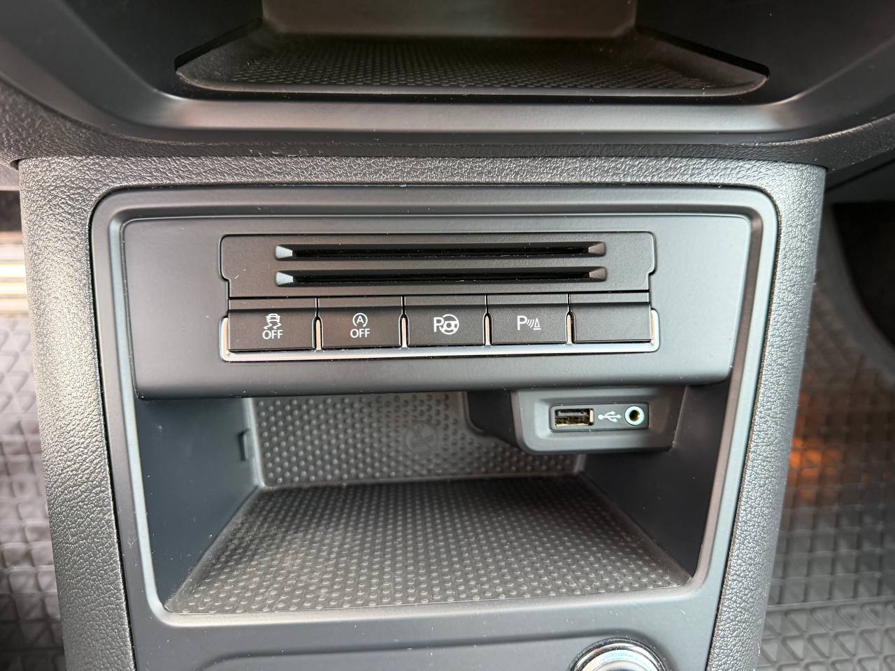 Volkswagen Tiguan 2.0 TDI DPF 4Motion Pano D-Värm R-Line